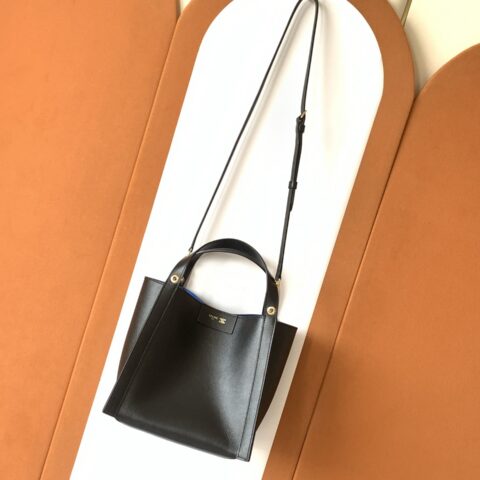 CELINE CUBO手袋👜  款号：124182