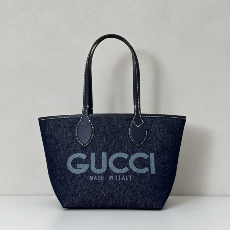 GUCCI  专柜品质，顶级原单货，实物实拍！款号820496蓝牛仔/蓝