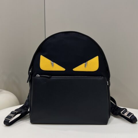 FENDI  2315  尼龙拼接黑色皮背包
