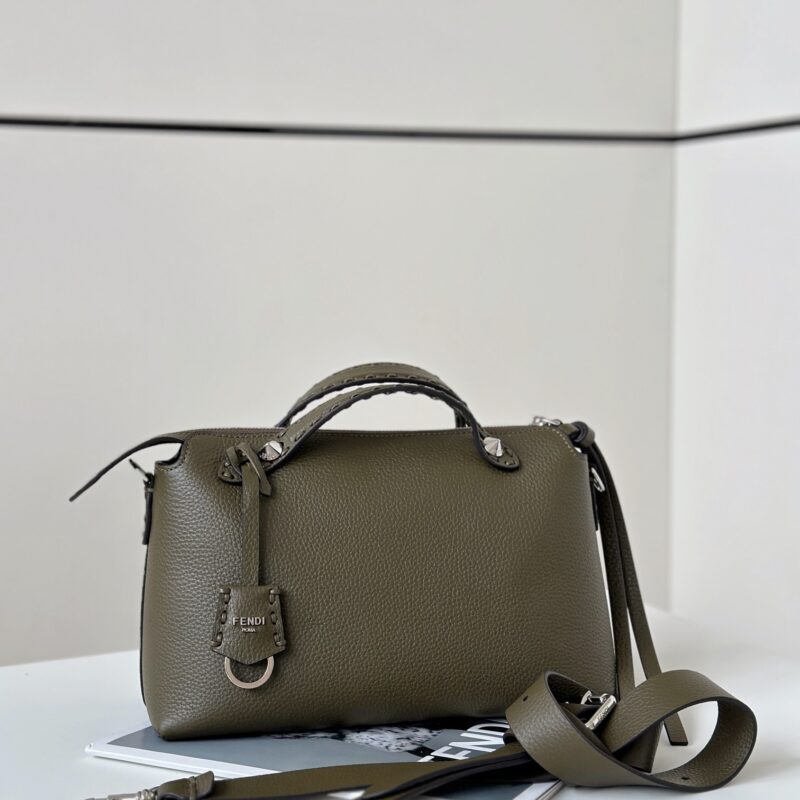 FENDI 新品 By The Way Selleria手袋 款号8668