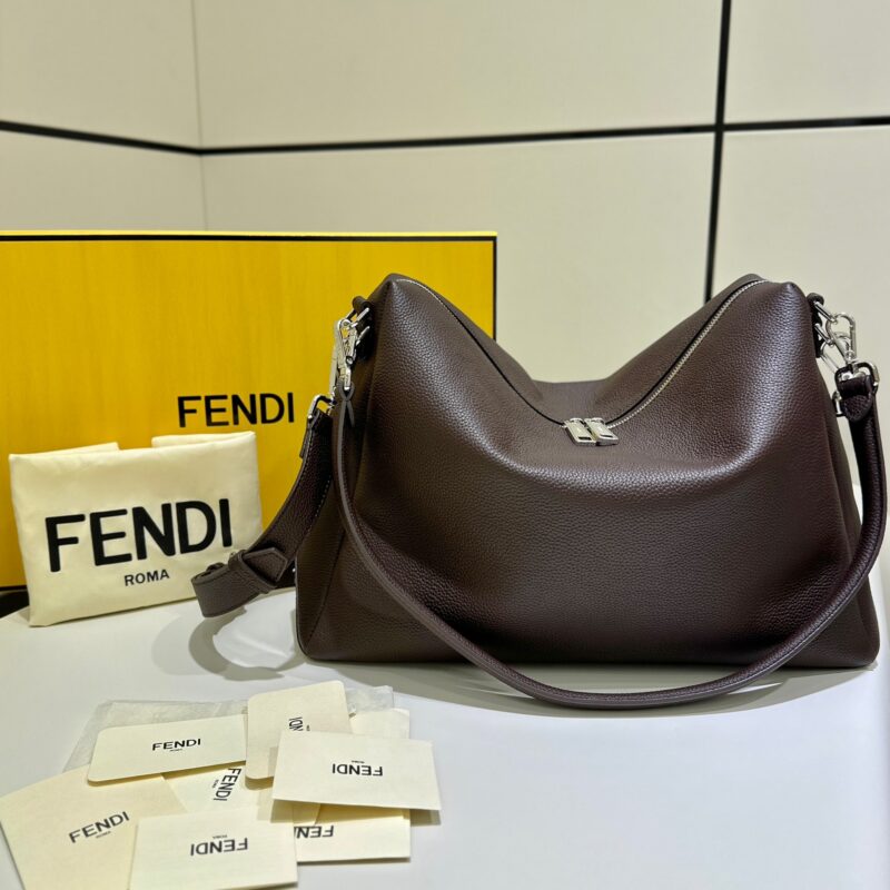 FENDI 新品Lui手袋 款号66811