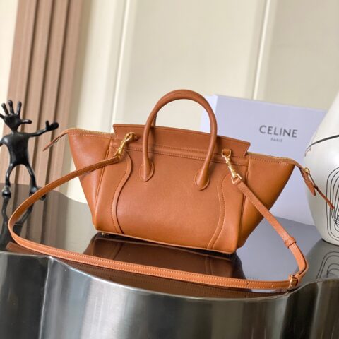 CELINE New Luggage笑脸包  款号：124213