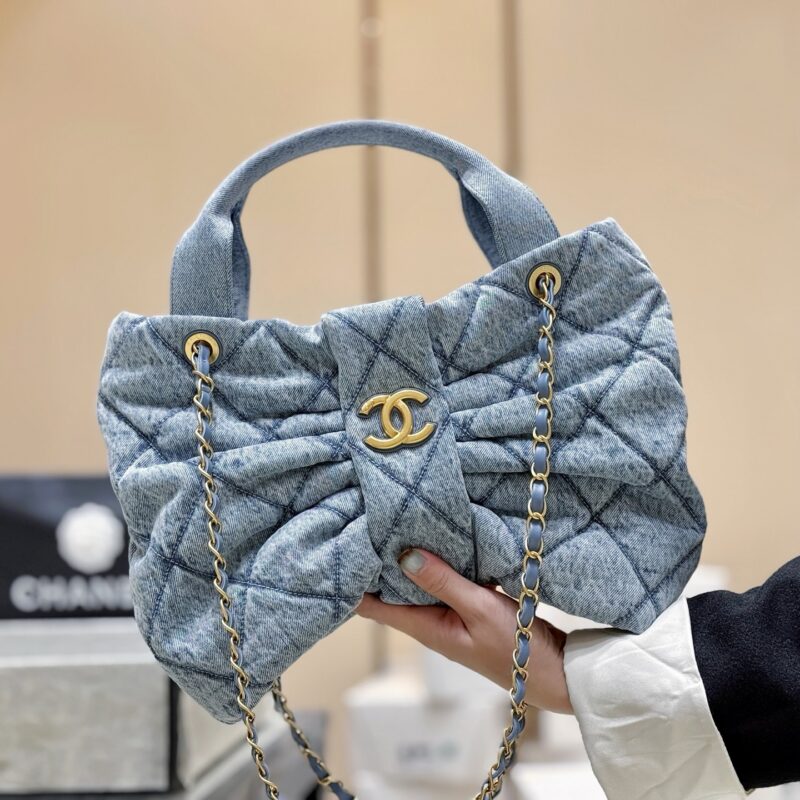 CHANEL 25K 走秀款牛仔蝴蝶结包👜 AS5851