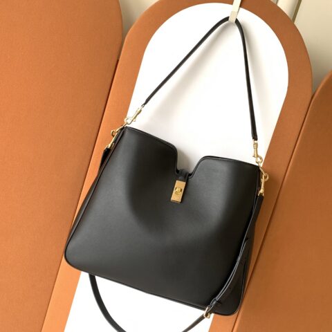 CELINE Camille 16 Soft 包款采用光滑小牛皮  款号：119563