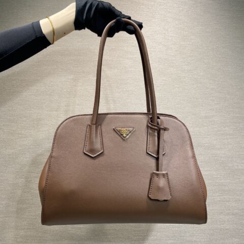 PRADA 新品托特包 1BG606