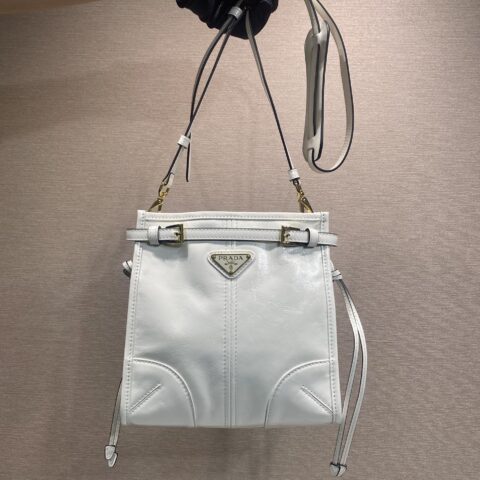 PRADA Bonnie油腊皮🎉1BA229斜挎包