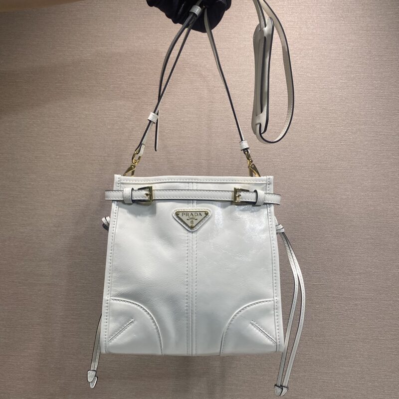 PRADA Bonnie油腊皮🎉1BA229斜挎包